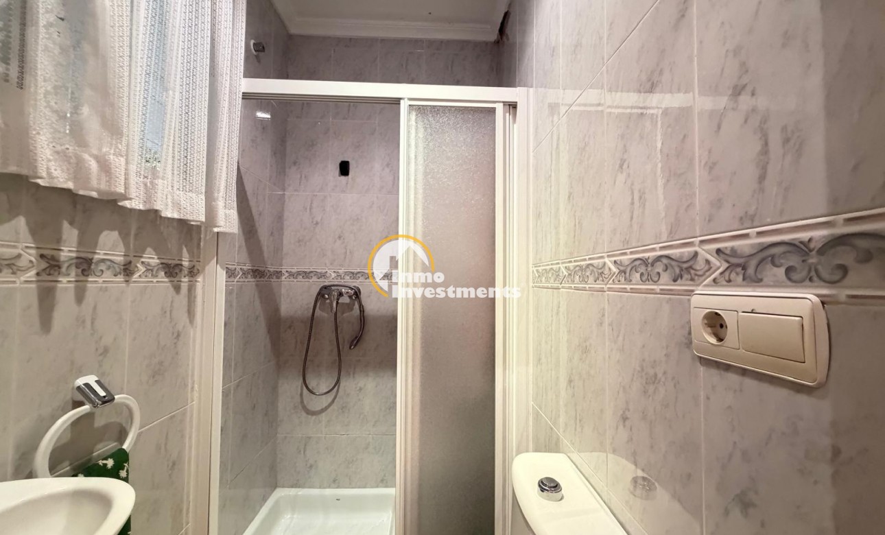 Resale - Apartment - Torrevieja - Beach