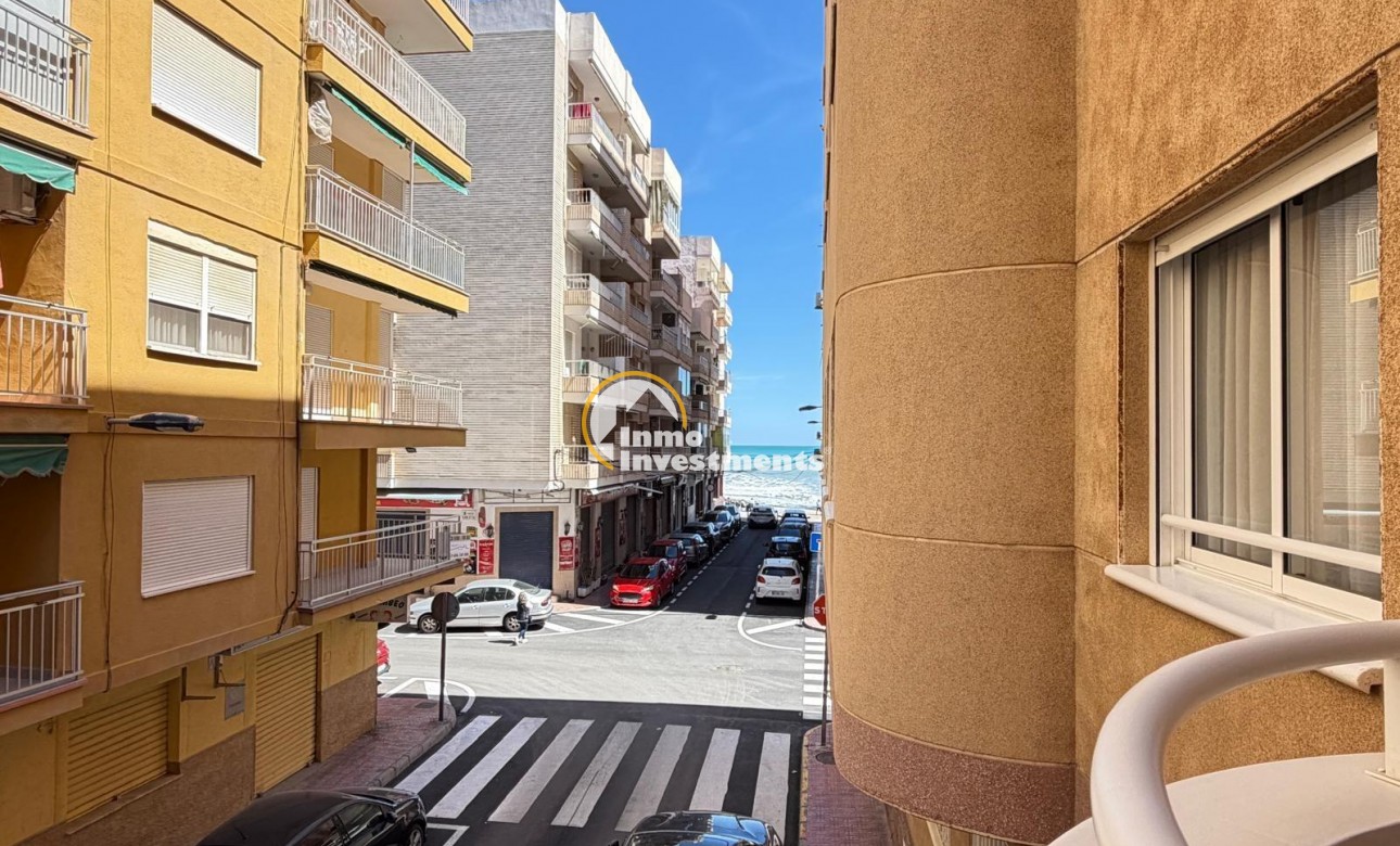 Resale - Apartment - Torrevieja - Beach