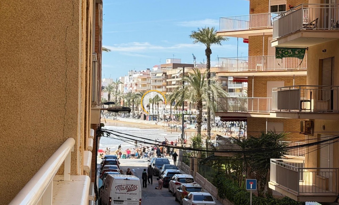 Resale - Apartment - Torrevieja - Beach