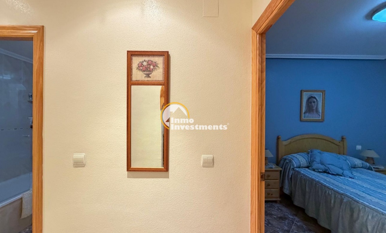 Resale - Apartment - Torrevieja - Beach