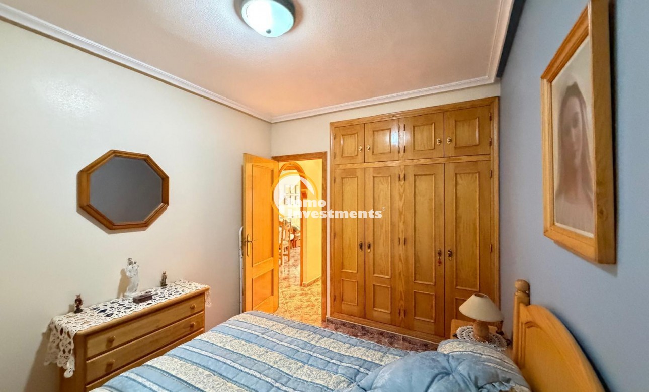 Resale - Apartment - Torrevieja - Beach