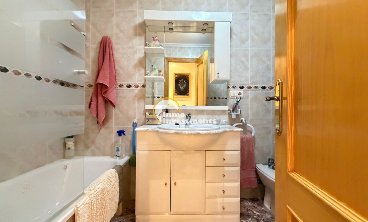 Resale - Apartment - Torrevieja - Beach