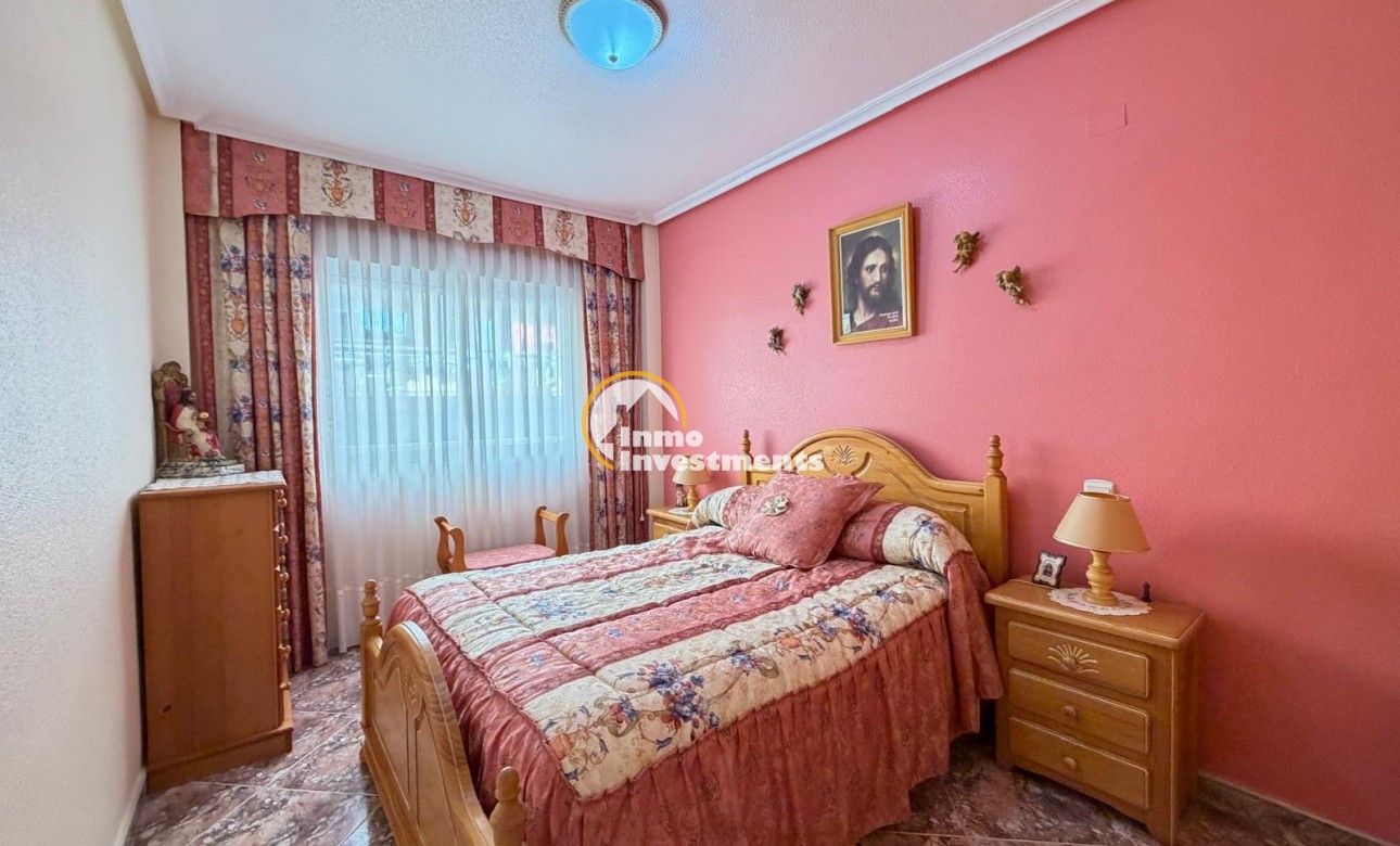 Resale - Apartment - Torrevieja - Beach