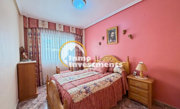 Resale - Apartment - Torrevieja - Beach
