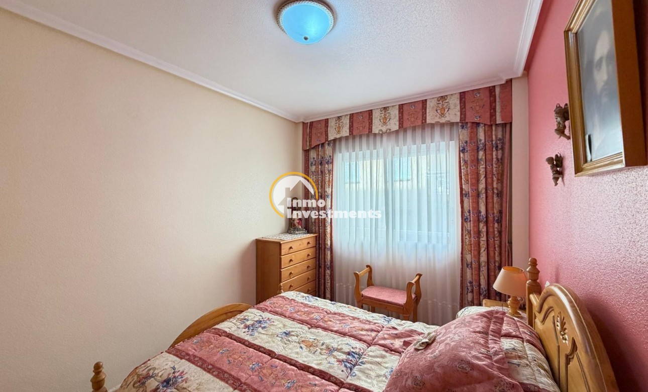 Resale - Apartment - Torrevieja - Beach