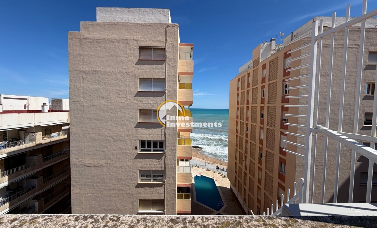 Resale - Apartment - Torrevieja - Beach