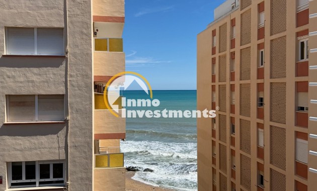Resale - Apartment - Torrevieja - Beach