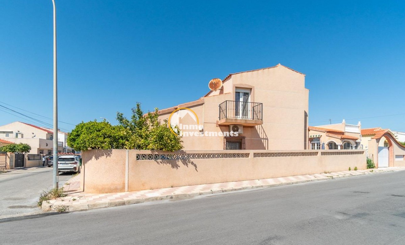 Reventa - Chalet independiente - San Fulgencio - La Marina