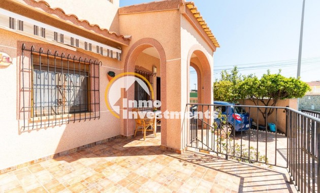 Reventa - Chalet independiente - San Fulgencio - La Marina