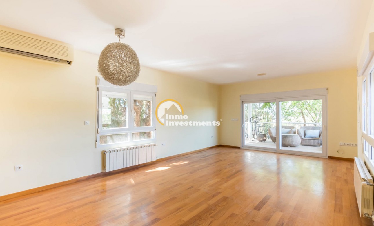 Resale - Villa - MOLINA DEL SEGURA