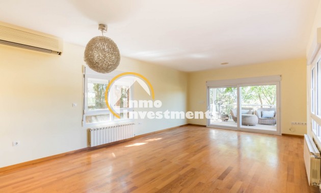 Resale - Villa - MOLINA DEL SEGURA