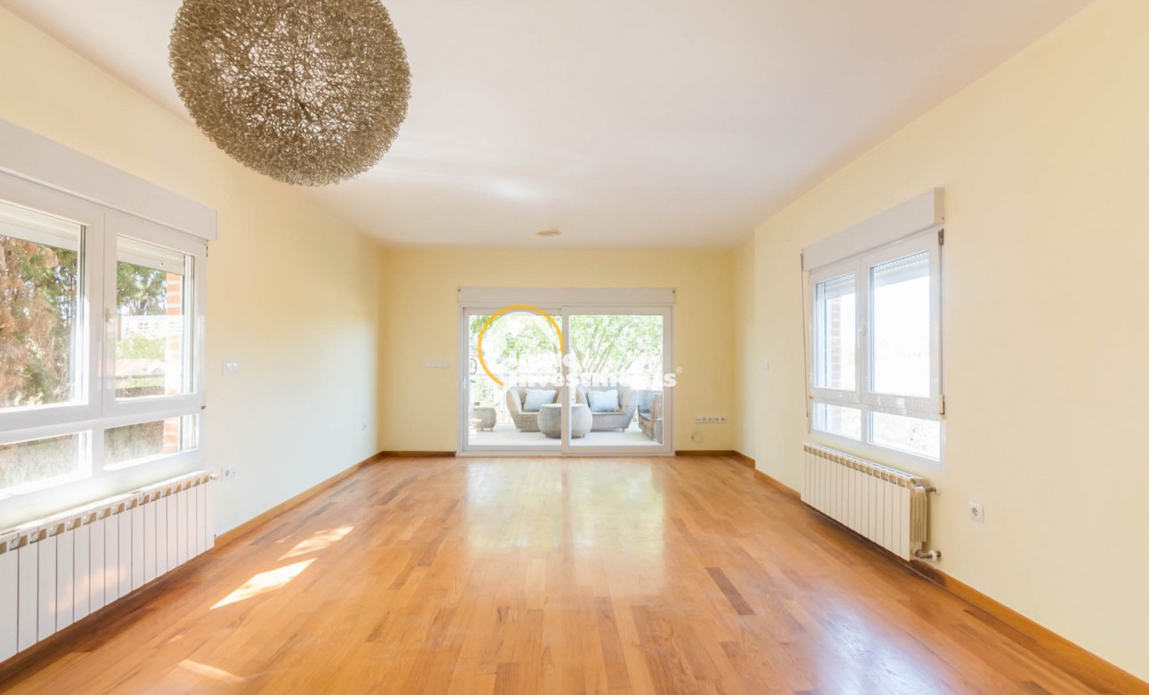 Resale - Villa - MOLINA DEL SEGURA