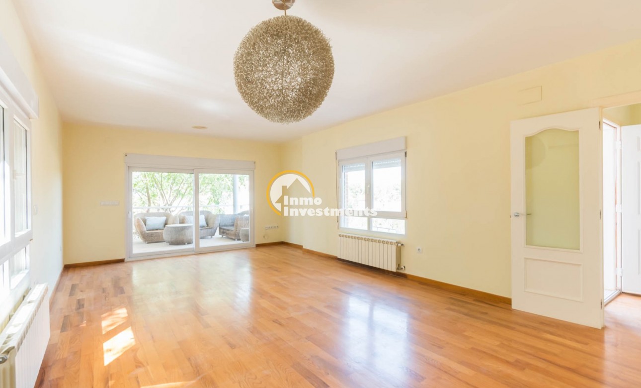 Resale - Villa - MOLINA DEL SEGURA