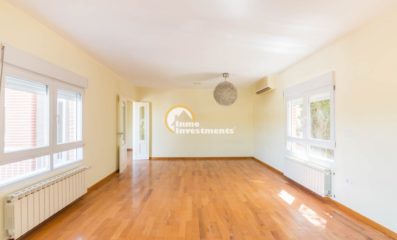 Resale - Villa - MOLINA DEL SEGURA