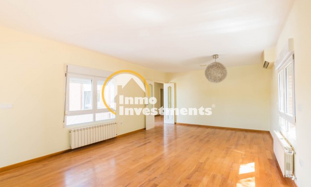 Resale - Villa - MOLINA DEL SEGURA