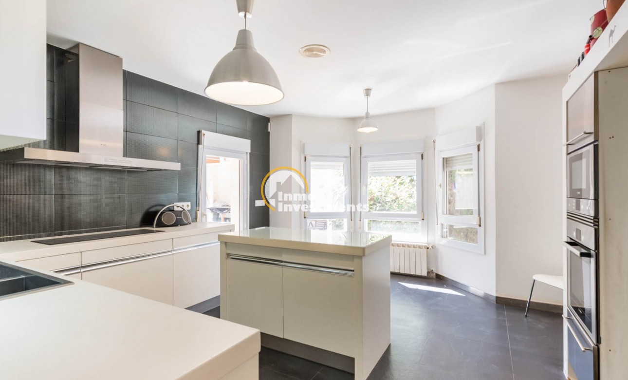 Resale - Villa - MOLINA DEL SEGURA