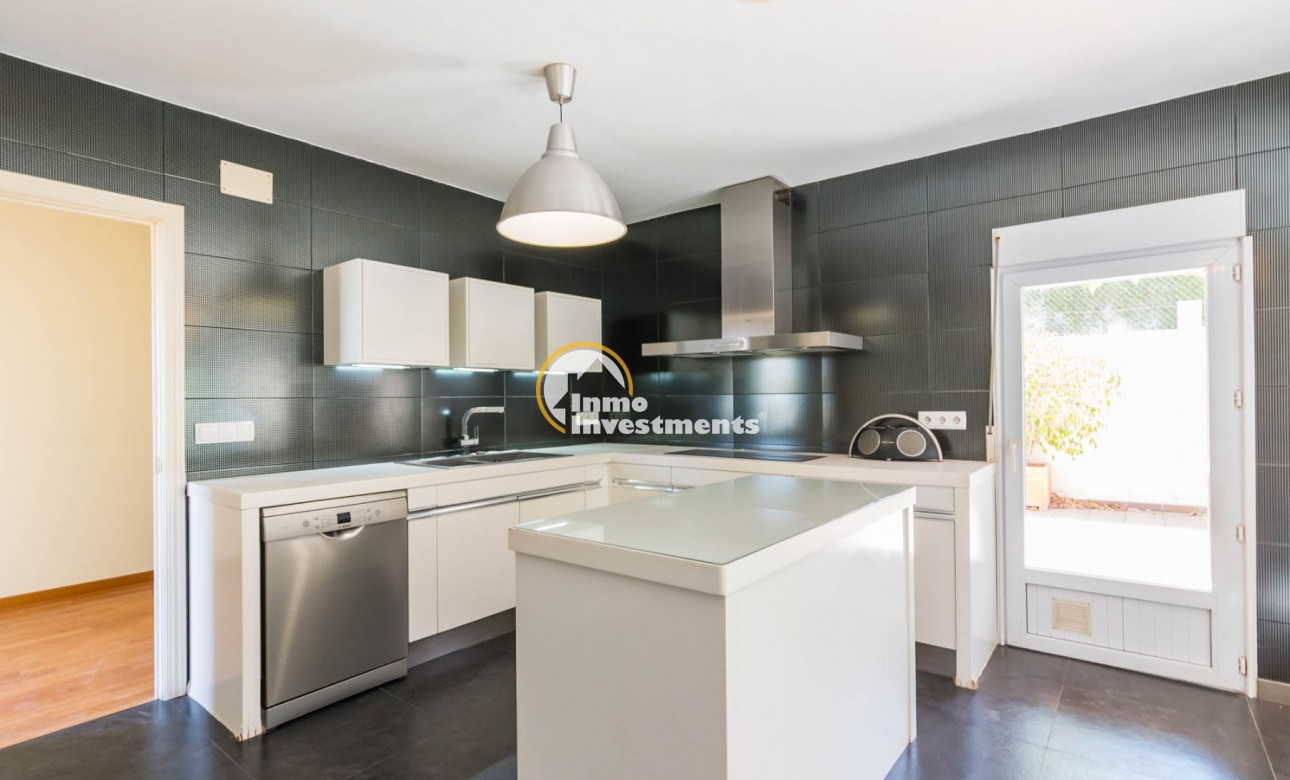 Resale - Villa - MOLINA DEL SEGURA