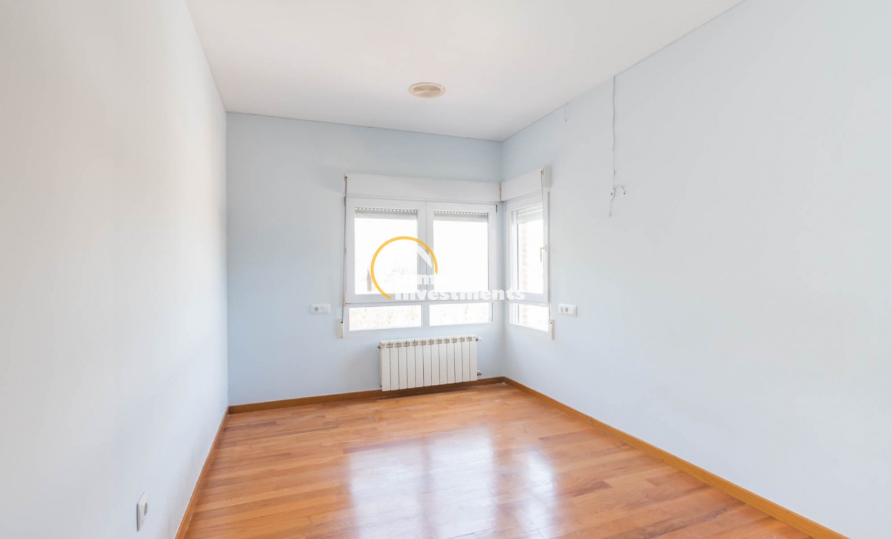 Resale - Villa - MOLINA DEL SEGURA