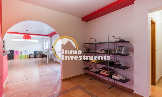 Resale - Villa - MOLINA DEL SEGURA