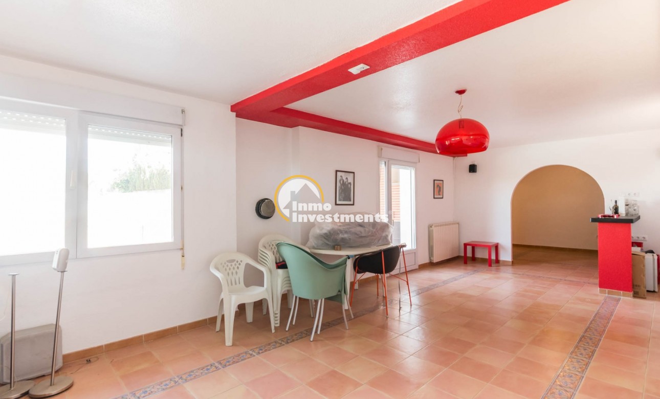Resale - Villa - MOLINA DEL SEGURA