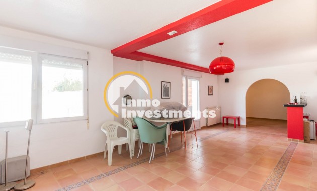 Resale - Villa - MOLINA DEL SEGURA