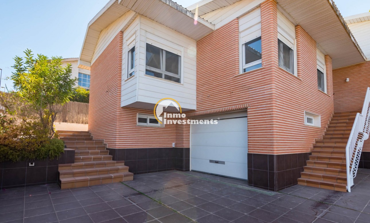 Resale - Villa - MOLINA DEL SEGURA