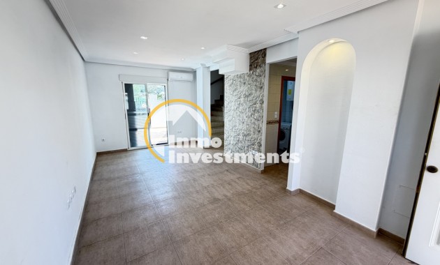 Gebrauchtimmobilien - Reihenhaus - Los Altos