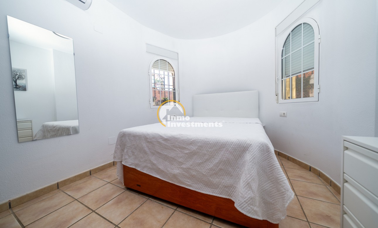 Bestaande bouw - Villa - Playa Flamenca - Sportcentre