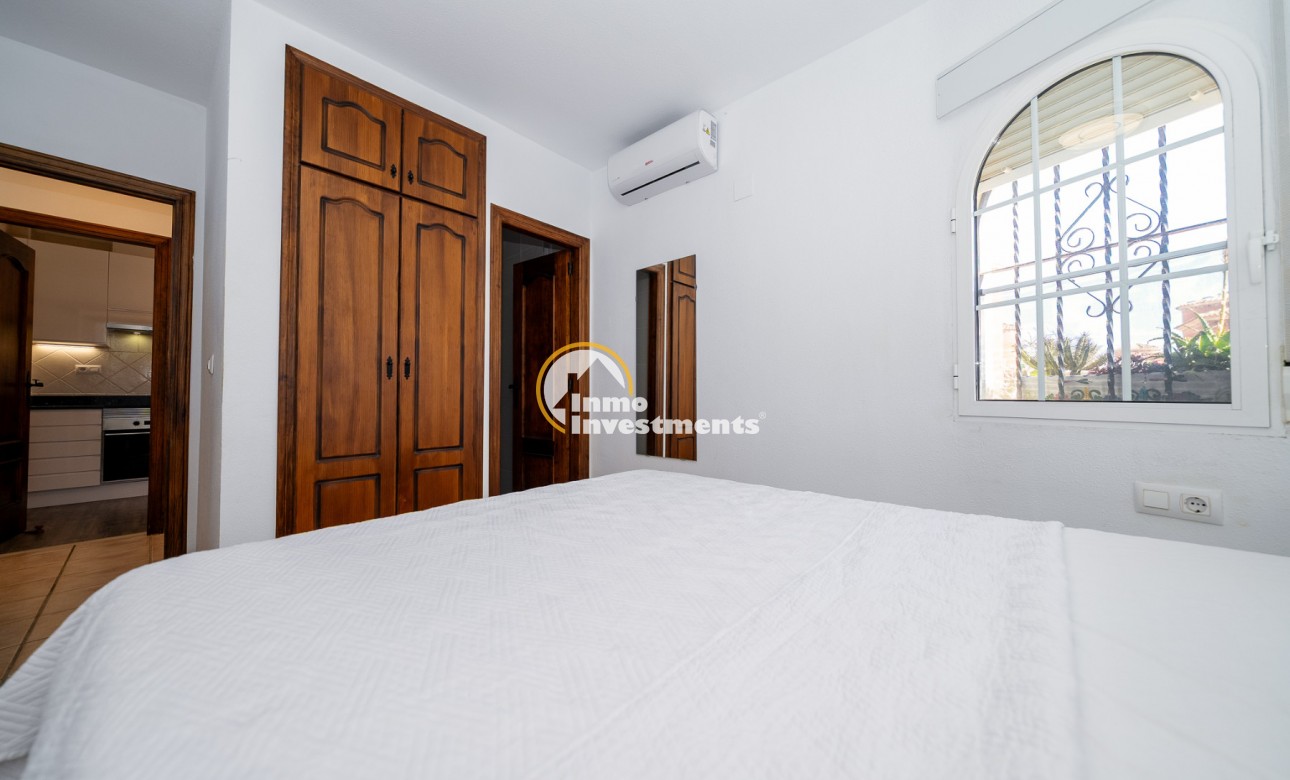 Bestaande bouw - Villa - Playa Flamenca - Sportcentre