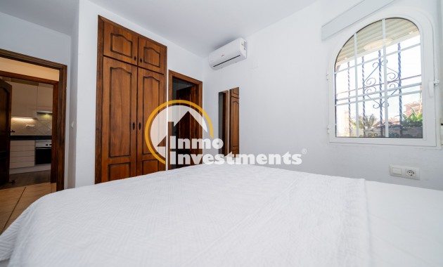 Bestaande bouw - Villa - Playa Flamenca - Sportcentre