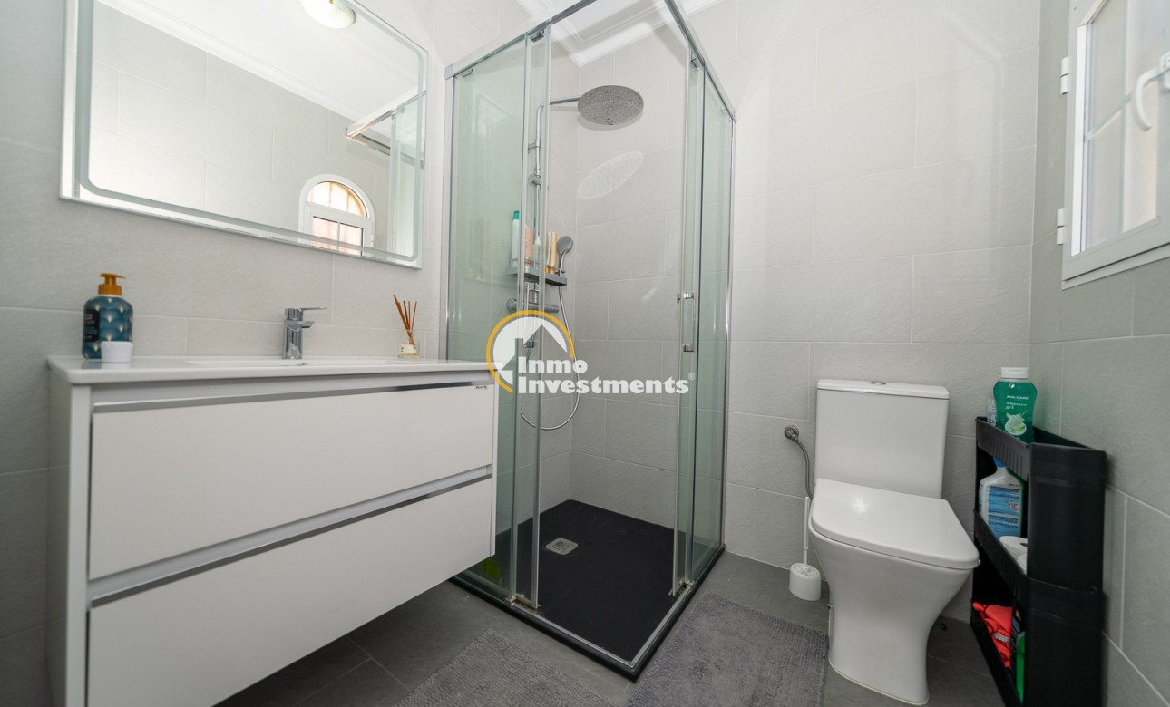 Bestaande bouw - Villa - Playa Flamenca - Sportcentre