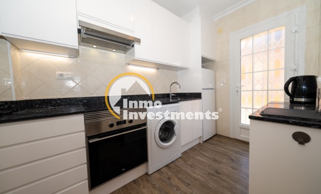 Bestaande bouw - Villa - Playa Flamenca - Sportcentre