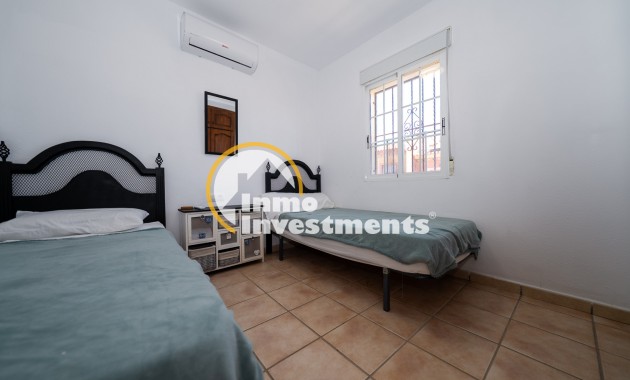 Bestaande bouw - Villa - Playa Flamenca - Sportcentre