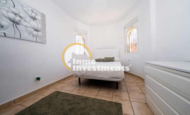 Bestaande bouw - Villa - Playa Flamenca - Sportcentre