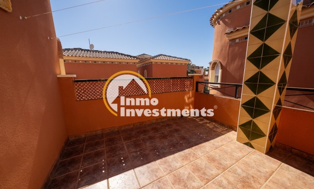 Bestaande bouw - Villa - Playa Flamenca - Sportcentre