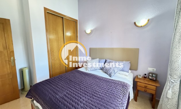 Resale - Apartment - Villamartin