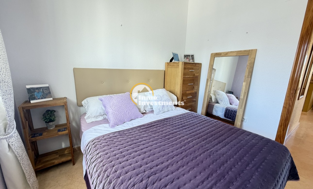 Resale - Apartment - Villamartin