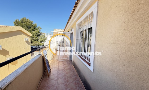 Resale - Apartment - Villamartin