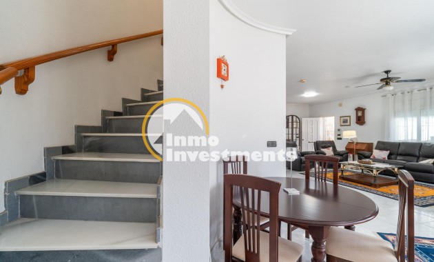 Till salu - Villa - Orihuela Costa - La Zenia