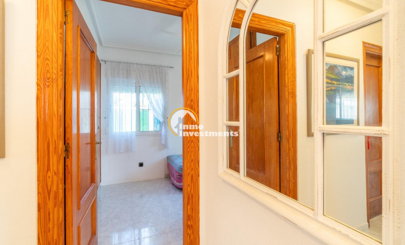 Till salu - Villa - Orihuela Costa - La Zenia