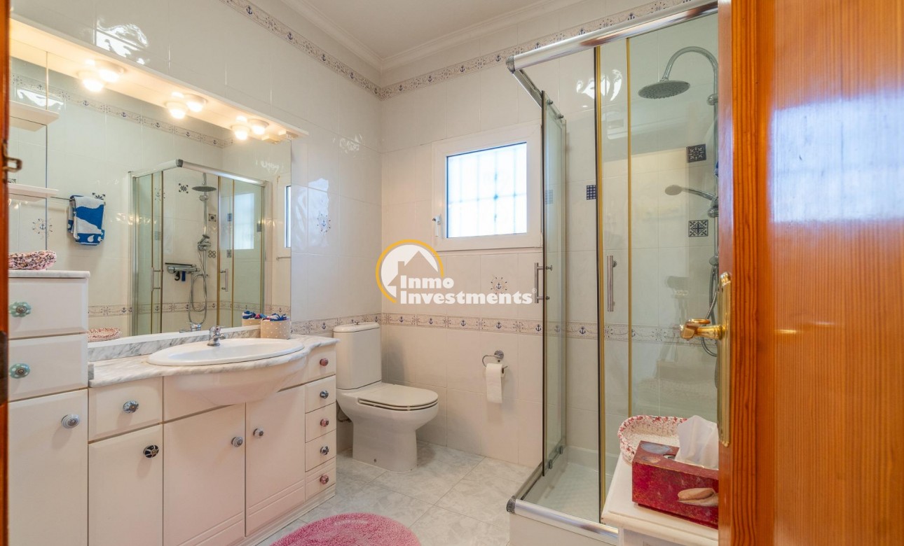 Till salu - Villa - Orihuela Costa - La Zenia