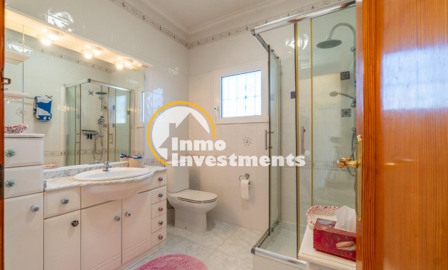 Till salu - Villa - Orihuela Costa - La Zenia