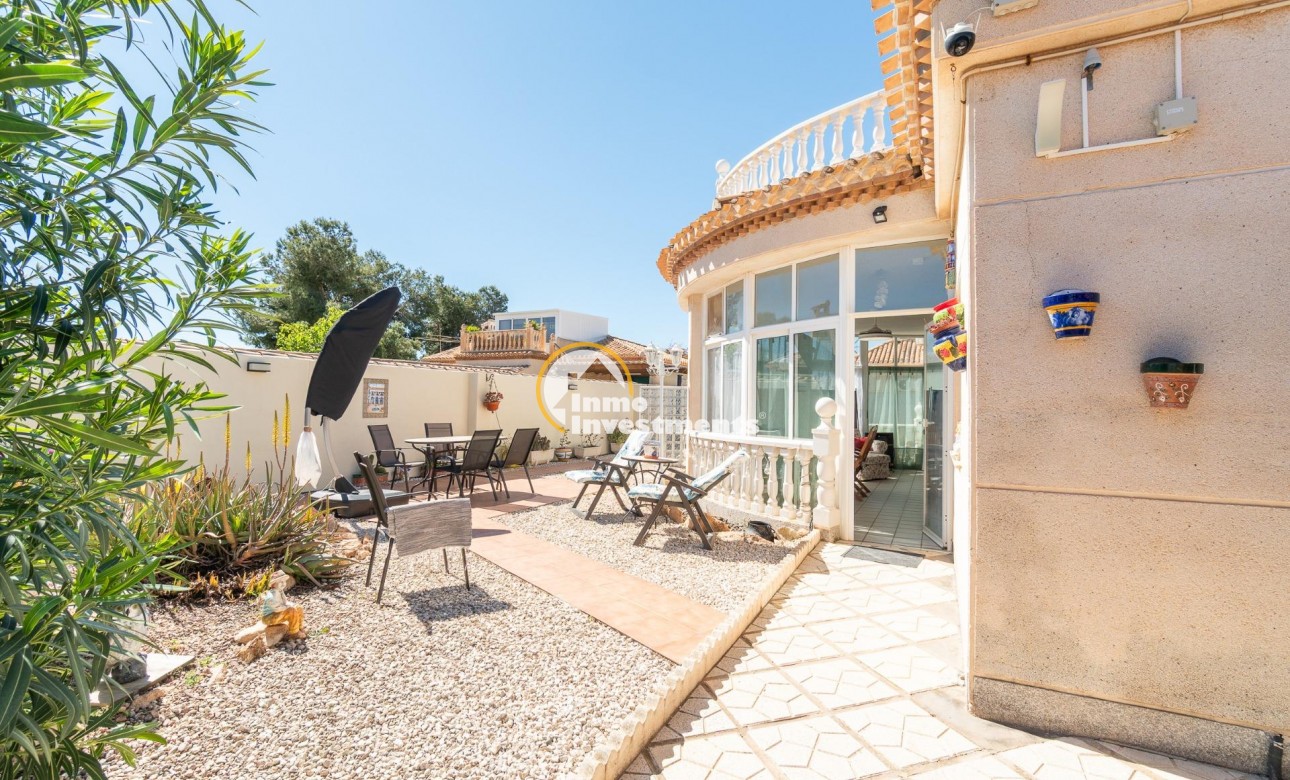 Till salu - Villa - Orihuela Costa - La Zenia