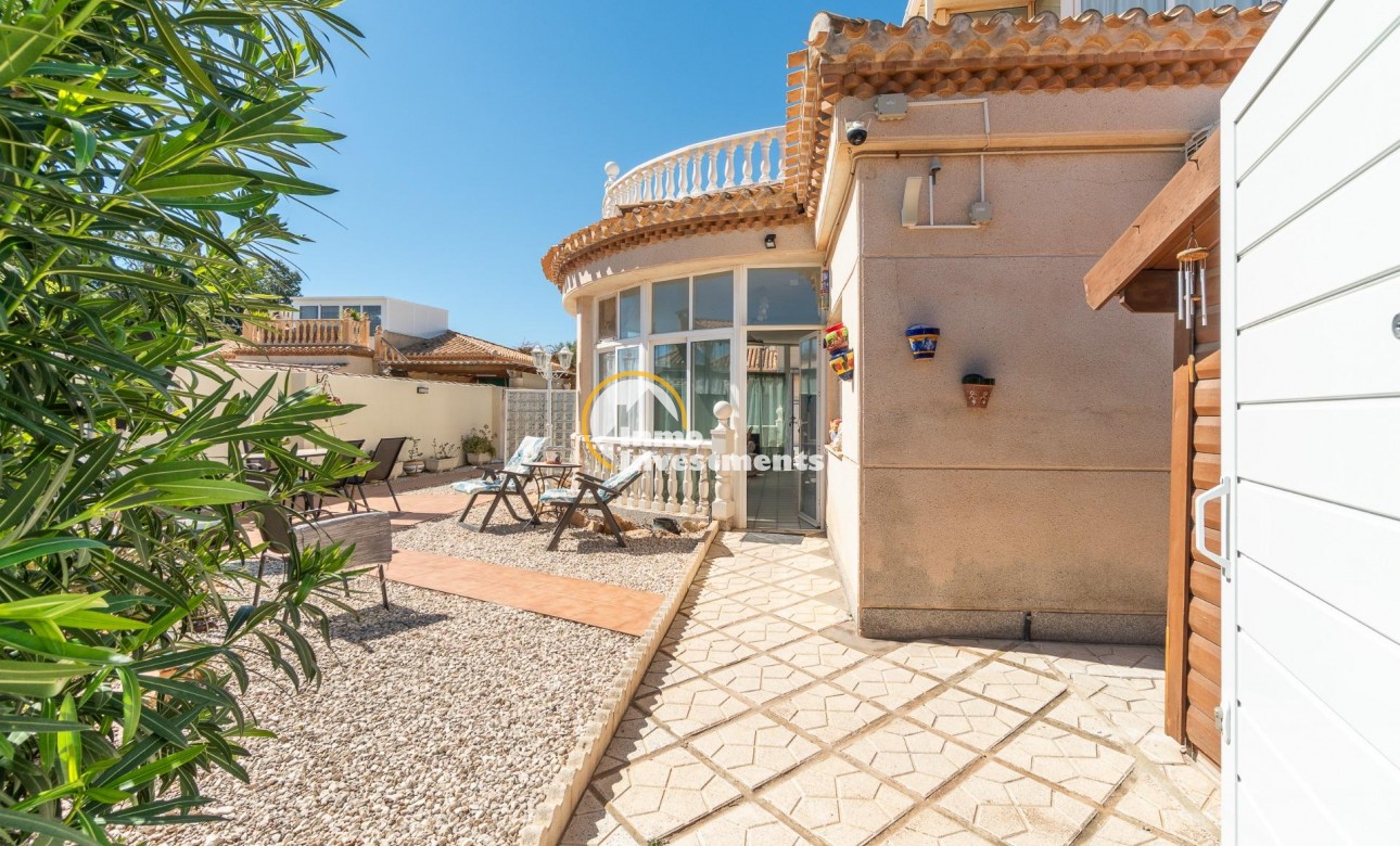 Till salu - Villa - Orihuela Costa - La Zenia