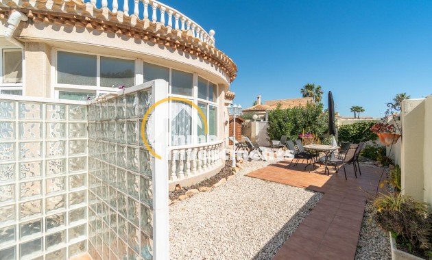 Till salu - Villa - Orihuela Costa - La Zenia