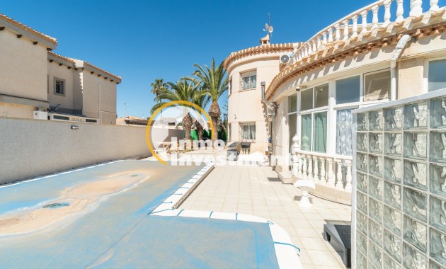 Till salu - Villa - Orihuela Costa - La Zenia
