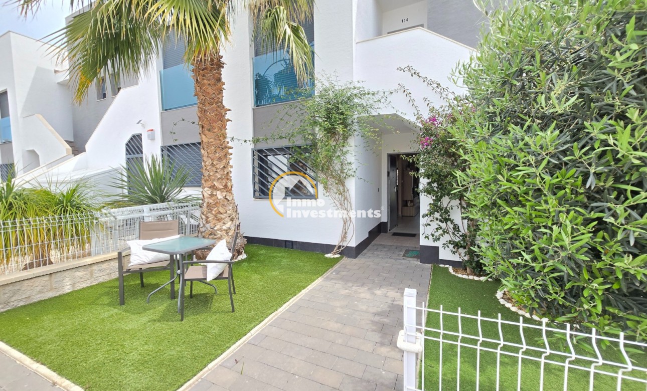 Bestaande bouw - Apartment / Flat * - Orihuela Costa * - Punta Prima *