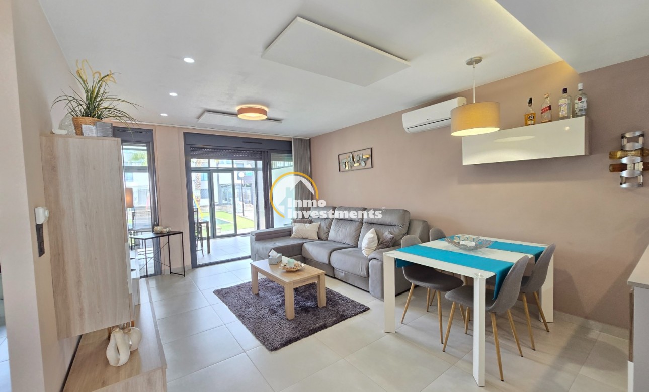 Bestaande bouw - Apartment / Flat * - Orihuela Costa * - Punta Prima *