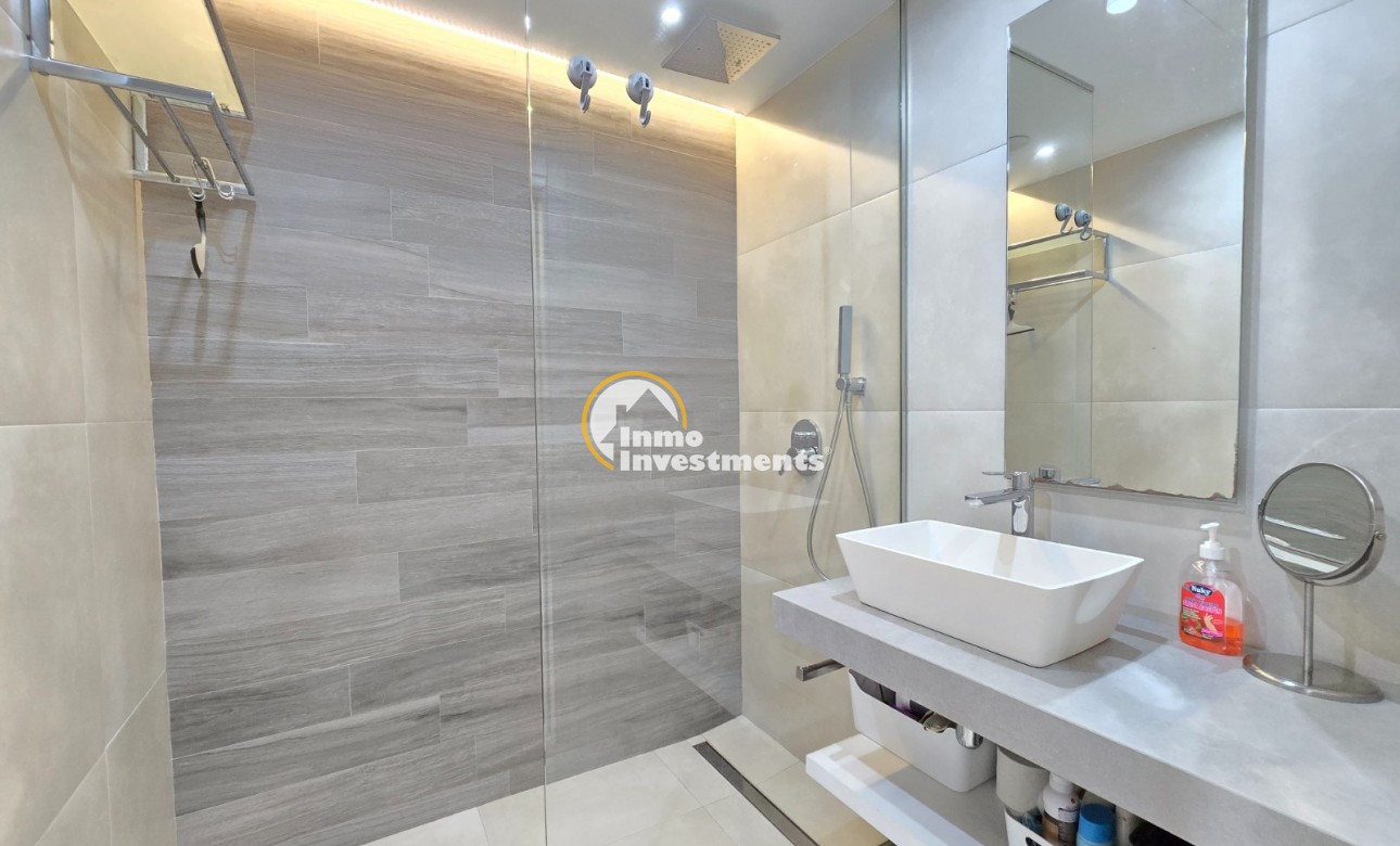 Bestaande bouw - Apartment / Flat * - Orihuela Costa * - Punta Prima *