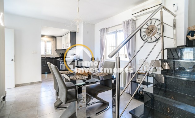 Till salu - Villa - Algorfa - Montebello